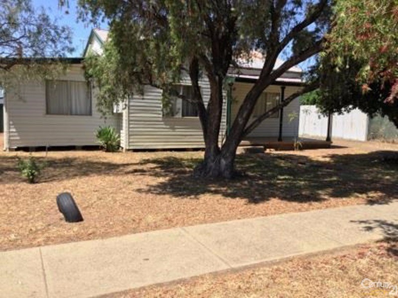 35 Dubbo Street, Coonamble NSW 2829