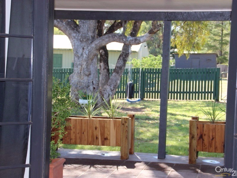 6  Park Street, Binnaway NSW 2395