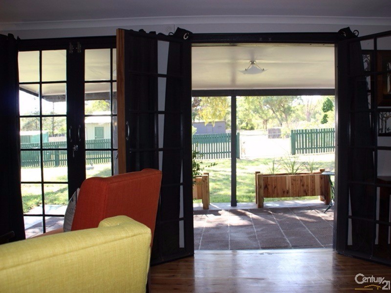 6  Park Street, Binnaway NSW 2395