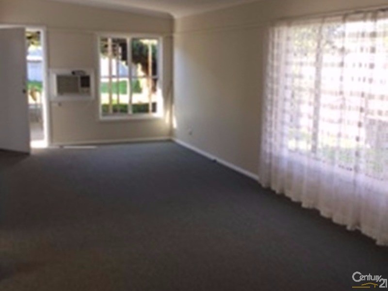 32 Strickland Street, Gilgandra NSW 2827