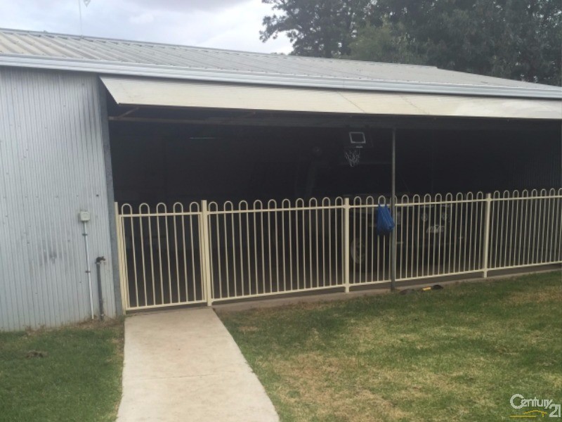 1 Court Street, Gilgandra NSW 2827