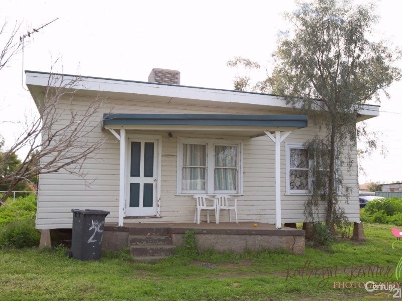 11 Nebea Street, Coonamble NSW 2829