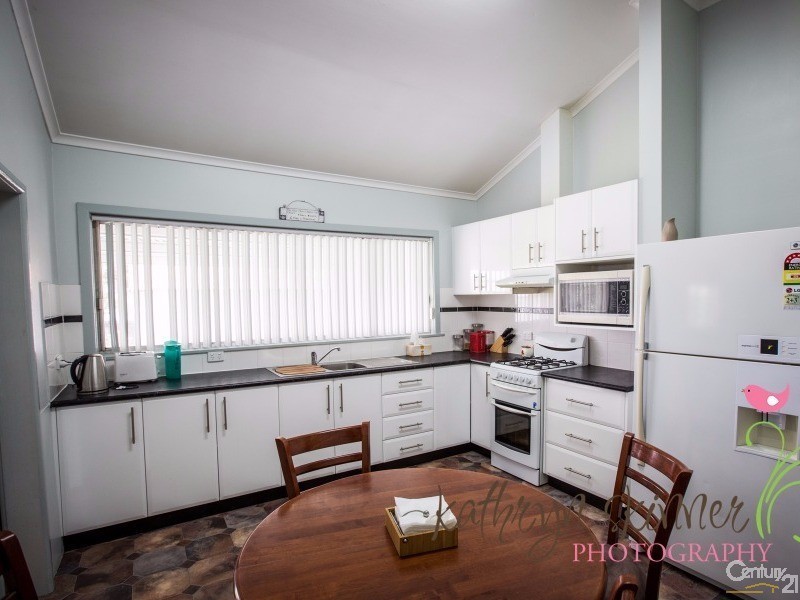 4 Wrigley Street, Gilgandra NSW 2827