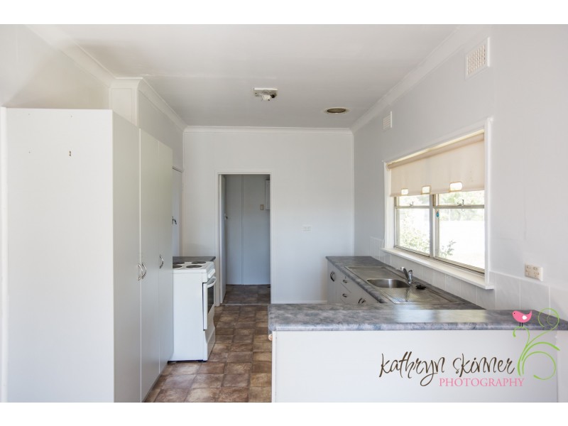 38 Bobs Street, Gilgandra NSW 2827