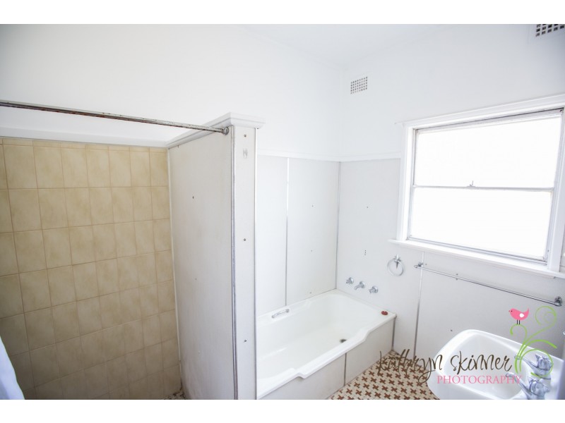 38 Bobs Street, Gilgandra NSW 2827