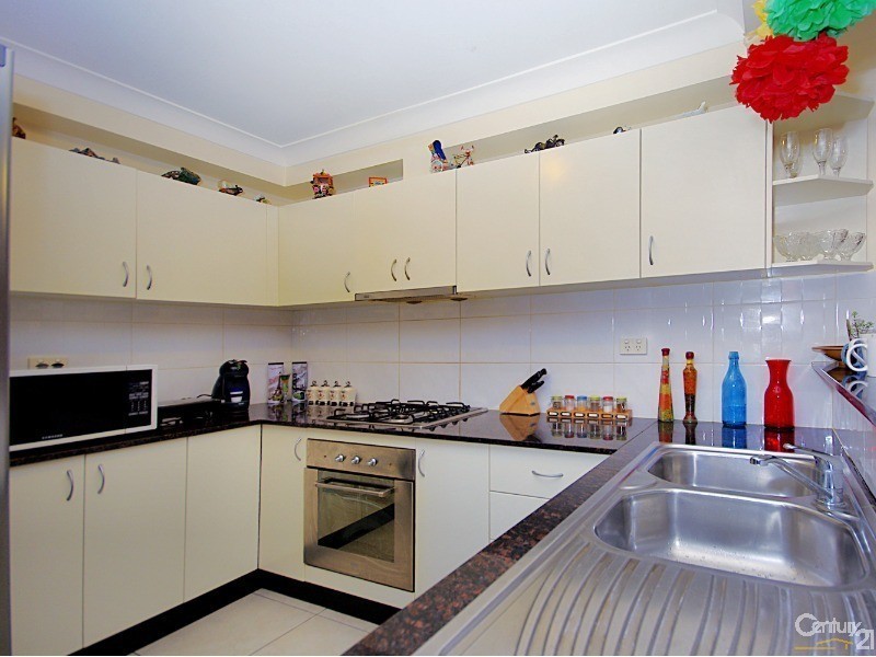 4/7 Cross St, Bankstown NSW 2200