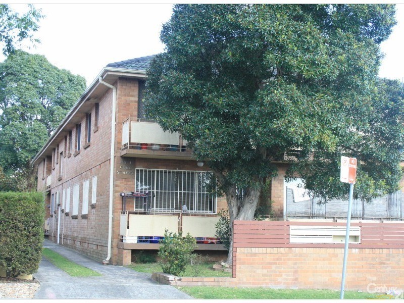 8/1  Fore St, Canterbury NSW 2193