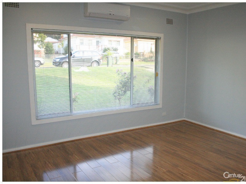 50 Fransworth Avenue, Campbelltown NSW 2560