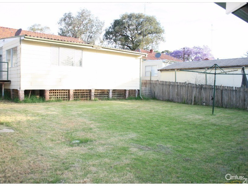 50 Fransworth Avenue, Campbelltown NSW 2560