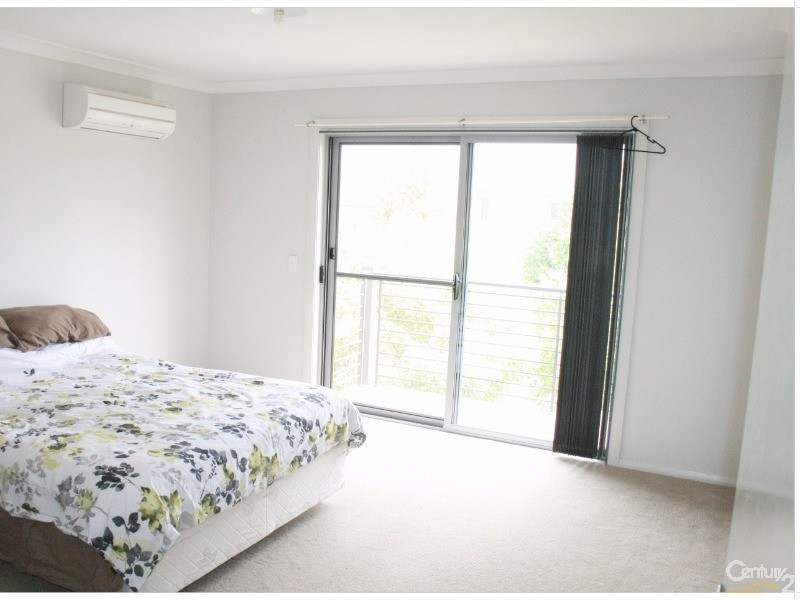 103 Atlantic Boulevard, Glenfield NSW 2167