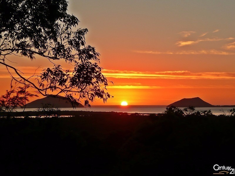 101 Clarke Street, Pindimar NSW 2324