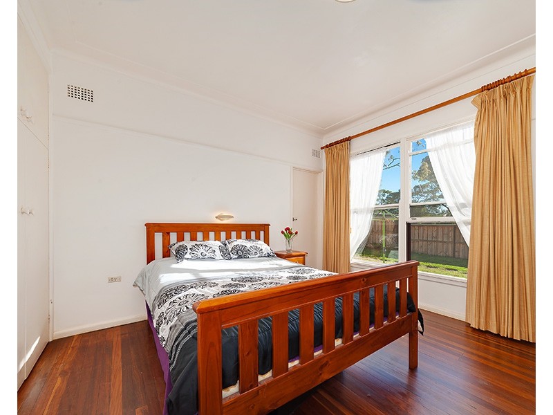 2 Monteith Street, Turramurra NSW 2074