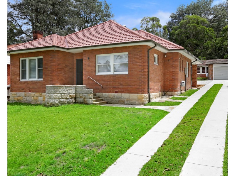 11 Waratah Rd, Turramurra NSW 2074