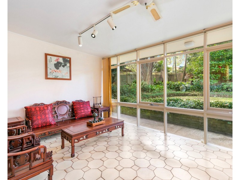 2 Barellan Avenue, Turramurra NSW 2074
