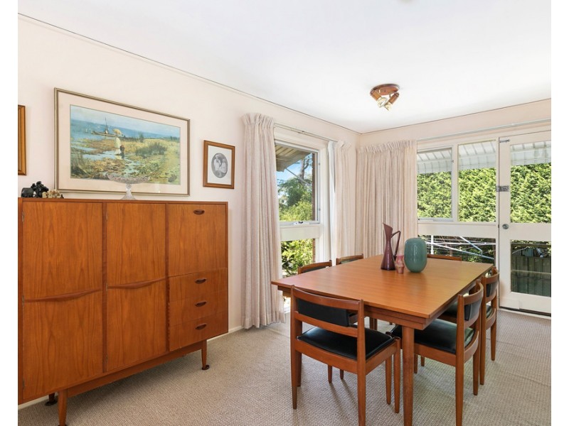 2 Ainslie Cl, St Ives Chase NSW 2075