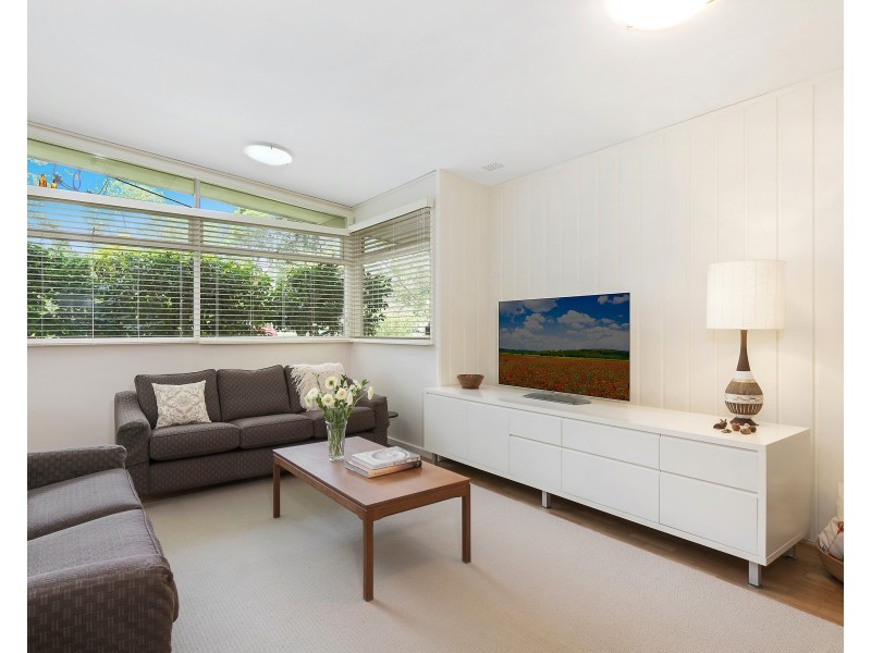 11 Vernon St, Turramurra NSW 2074