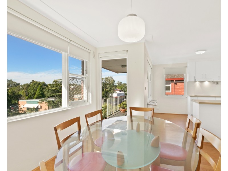 26/10-12 Ray St, Turramurra NSW 2074