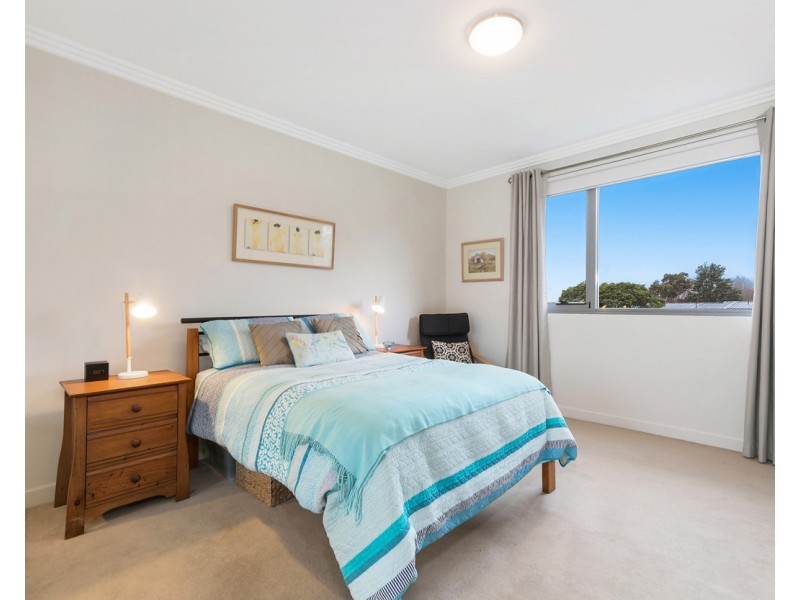 301/2A Eulbertie Avenue, Warrawee NSW 2074