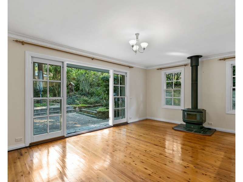 17 Linden Av, Pymble NSW 2073