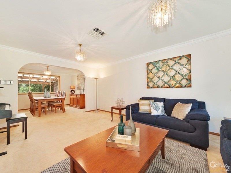 35 Spurwood Rd, Turramurra NSW 2074