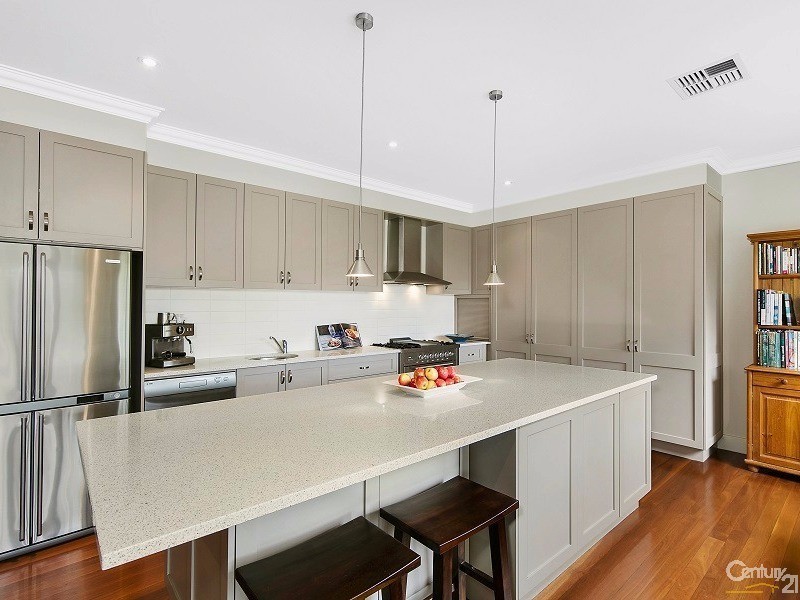 17 Boronga Ave, West Pymble NSW 2073