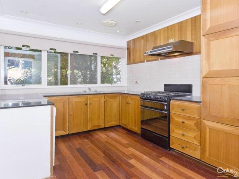 2B Peace Ave, Pymble NSW 2073