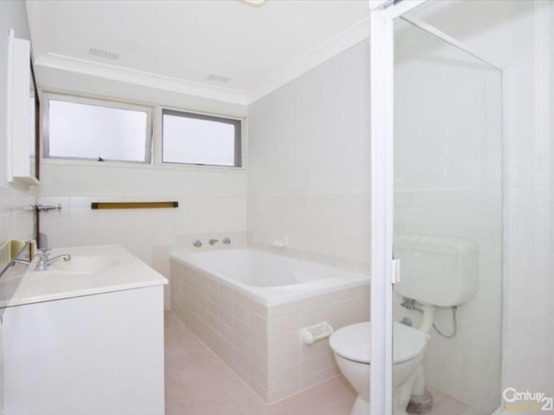 2B Peace Ave, Pymble NSW 2073