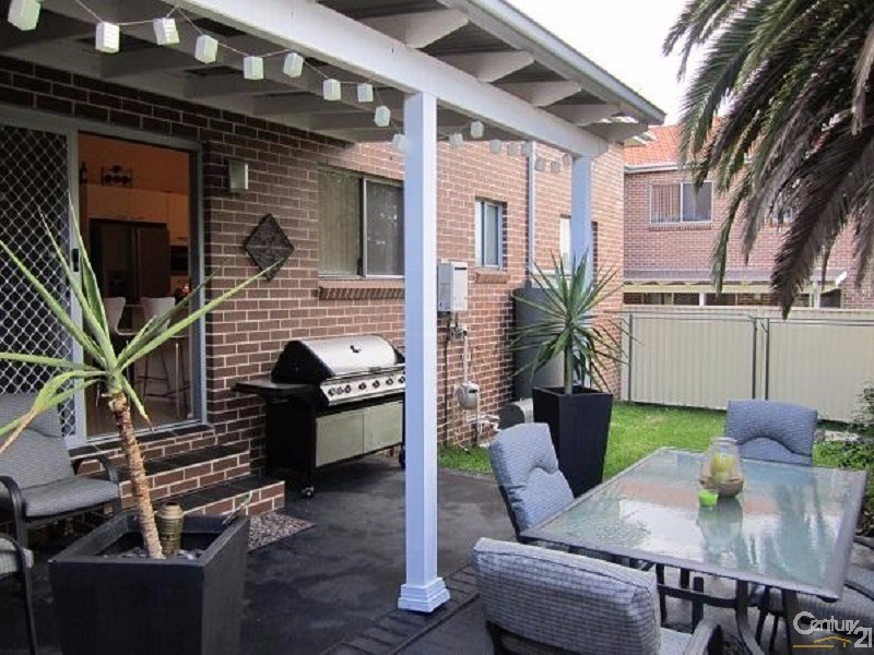 8/35-37 Powell Street, Yagoona NSW 2199