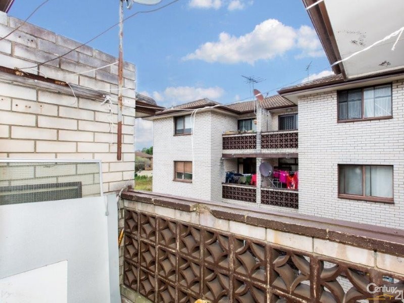 12/43-45 Chapel Street, Roselands NSW 2196