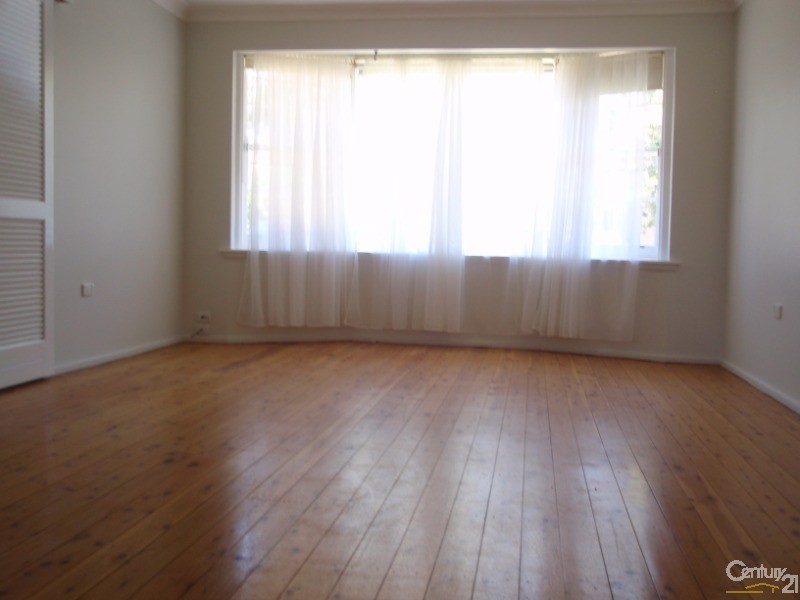 20 Bromley Avenue, Greenacre NSW 2190