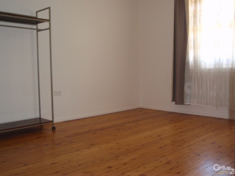 20 Bromley Avenue, Greenacre NSW 2190