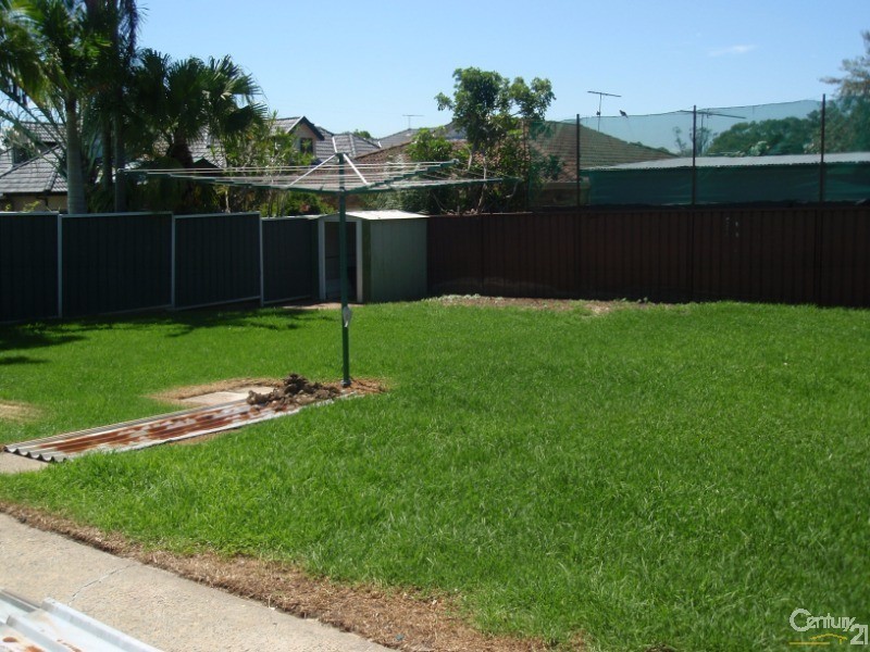 20 Bromley Avenue, Greenacre NSW 2190