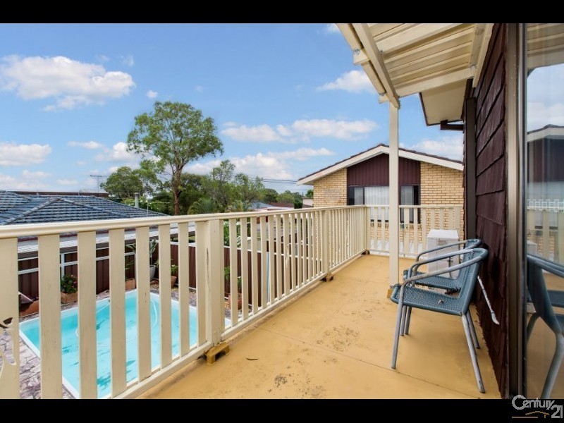 4 Sevenoaks Crescent,, Bass Hill NSW 2197
