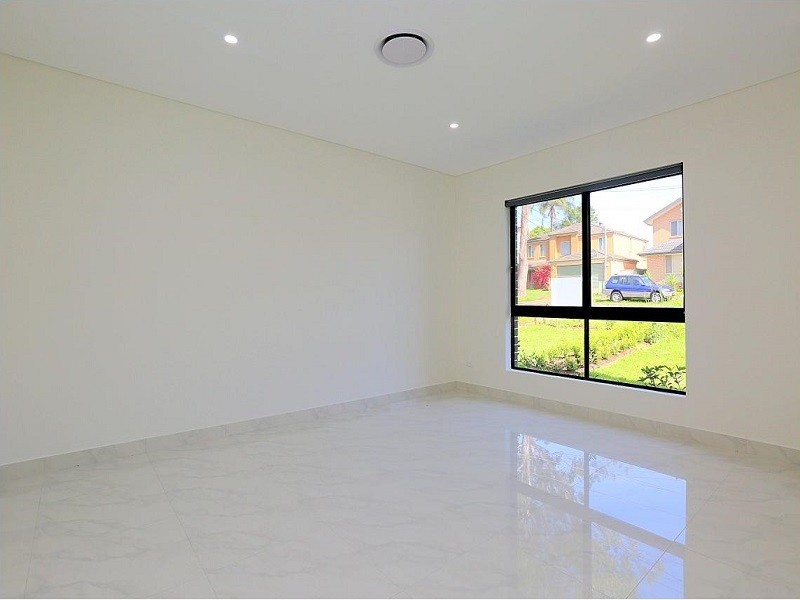 174A Rex Road, Georges Hall NSW 2198