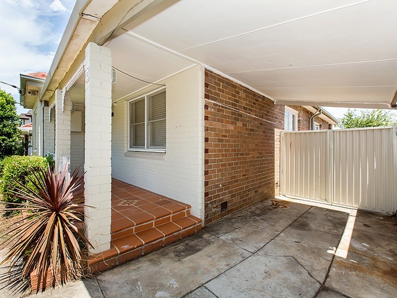 33 Bonaparte Street, Riverwood NSW 2210