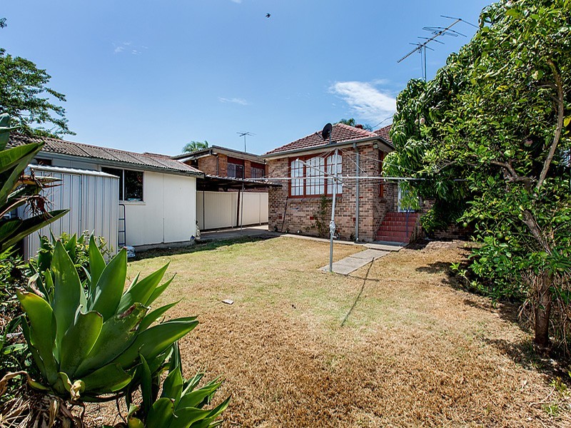 33 Bonaparte Street, Riverwood NSW 2210