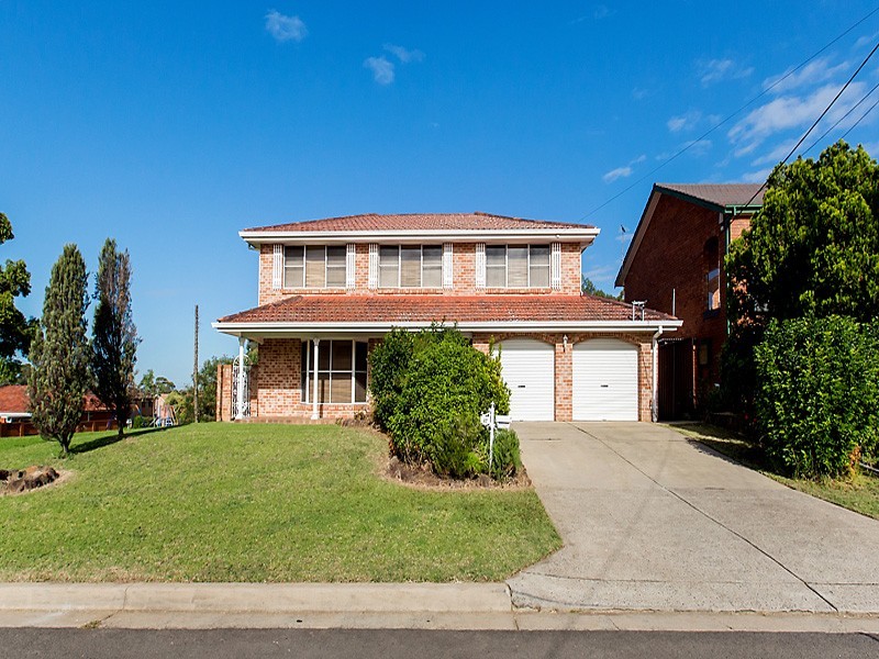 32 Yvonne Crescent, Bass Hill NSW 2197