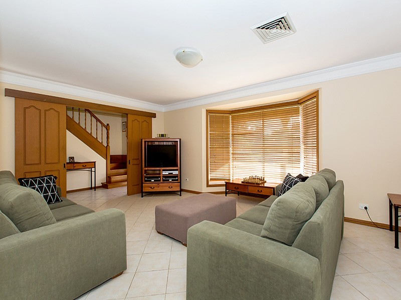 32 Yvonne Crescent, Bass Hill NSW 2197