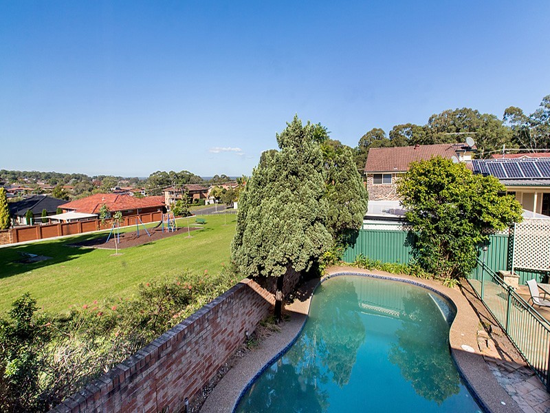 32 Yvonne Crescent, Bass Hill NSW 2197