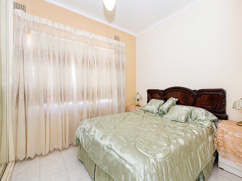 81 Noble Avenue, Greenacre NSW 2190