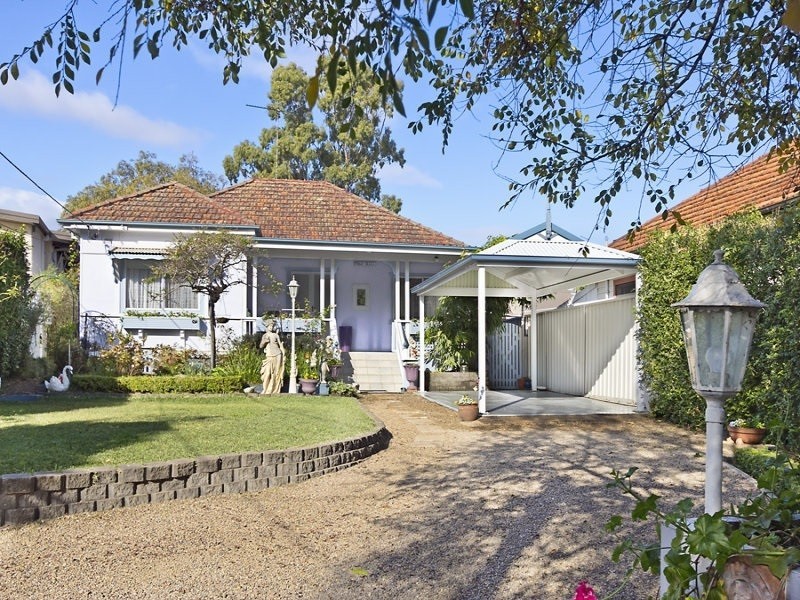 3 Lionel Street, Georges Hall NSW 2198