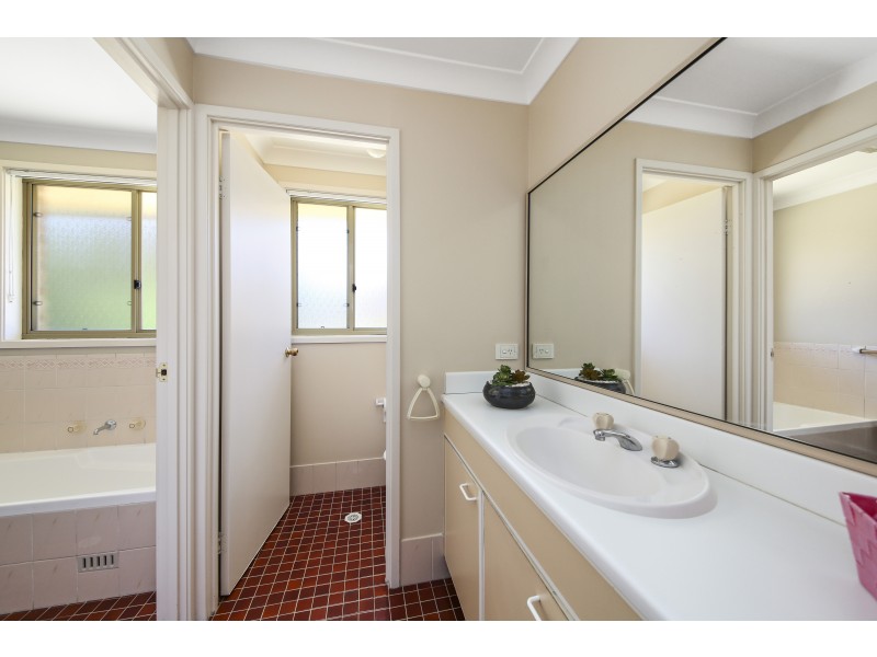 14 Amber Place, Bass Hill NSW 2197