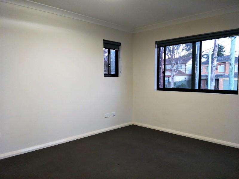 174 Rex Road, Georges Hall NSW 2198