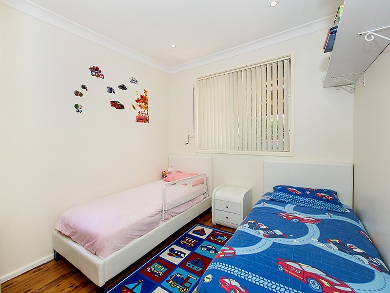 15 Whitemore Avenue, Georges Hall NSW 2198