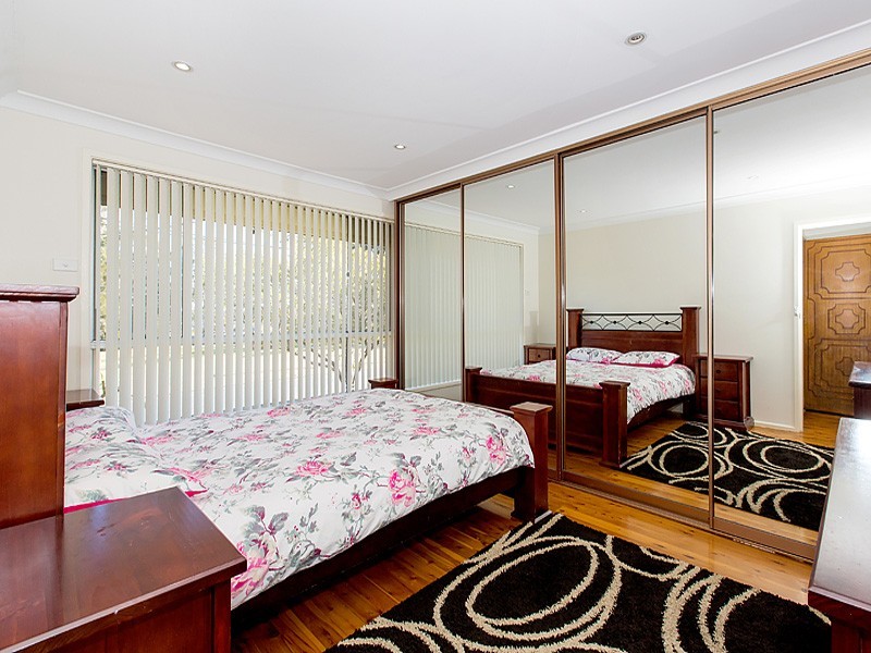 15 Whitemore Avenue, Georges Hall NSW 2198