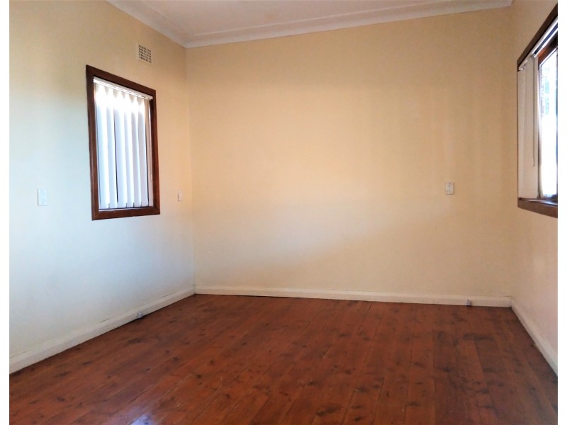 14 Mitcham Road, Bankstown NSW 2200