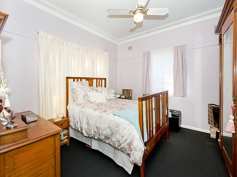 1 Hervey Street, Georges Hall NSW 2198