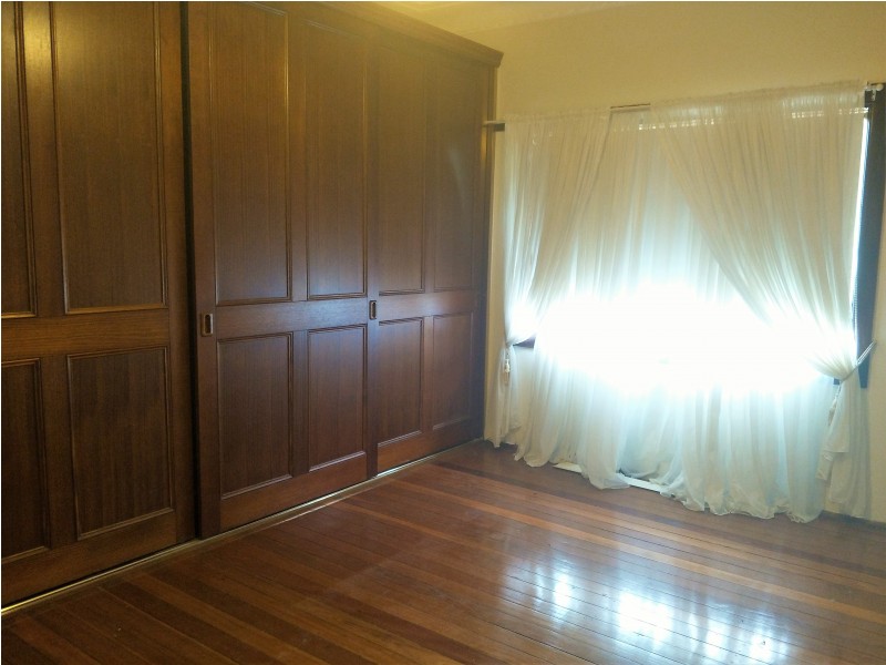 3 Lionel Street, Georges Hall NSW 2198