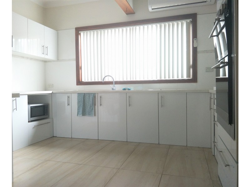 3 Lionel Street, Georges Hall NSW 2198