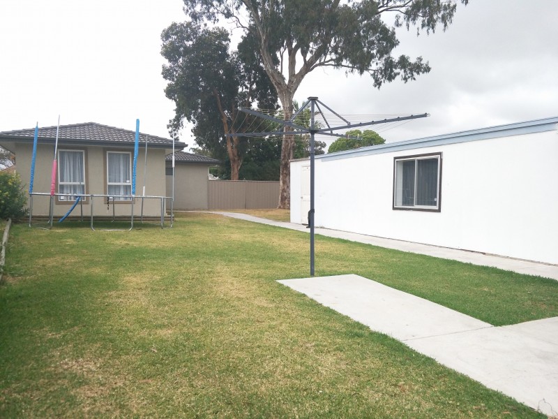 3 Lionel Street, Georges Hall NSW 2198